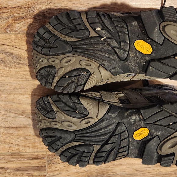 Merrell Vibram Hi Tops - Picture 7 of 9
